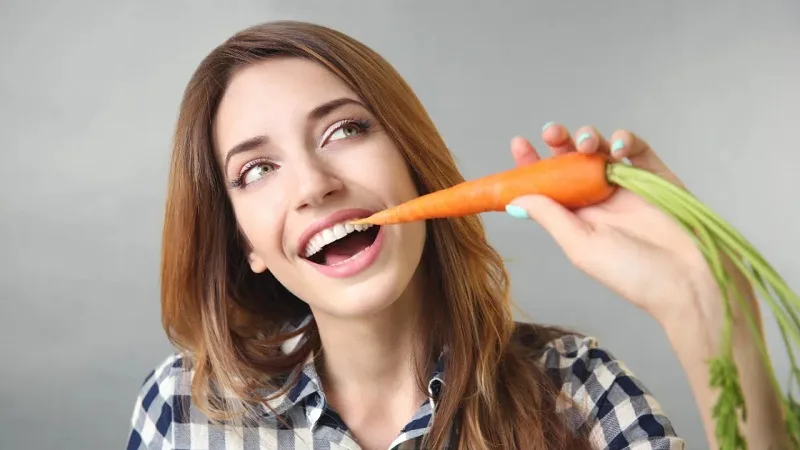 Ăn cà rốt sống có tốt không? Cách ăn đúng và an toàn
