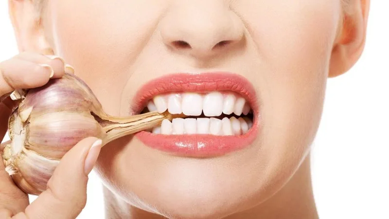 Ăn tỏi nhiều có tốt không? Những tác dụng phụ cần lưu ý